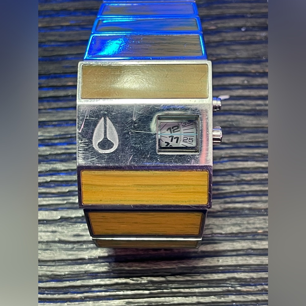 Mens Nixon brand watch